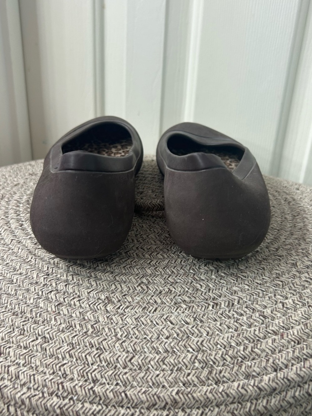 Crocs Mammoth Shoes Womens 8 Ballet Flat Leopard Print Lined Dark Brown Slip On - Picture 6 of 10